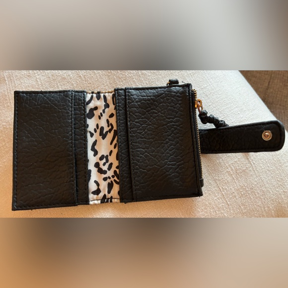 Jessica Simpson Black Key & Card Holder - Picture 3 of 3